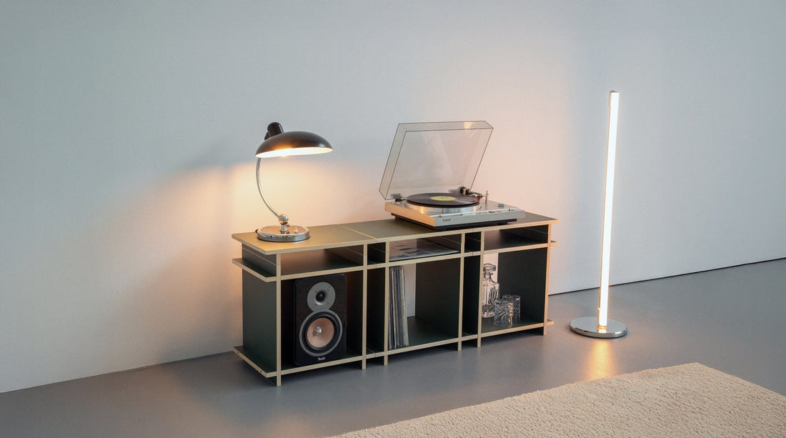 Schallplatten-Regalsystem trifft Design Warum Kiyo mehr ist als ein Sideboard.