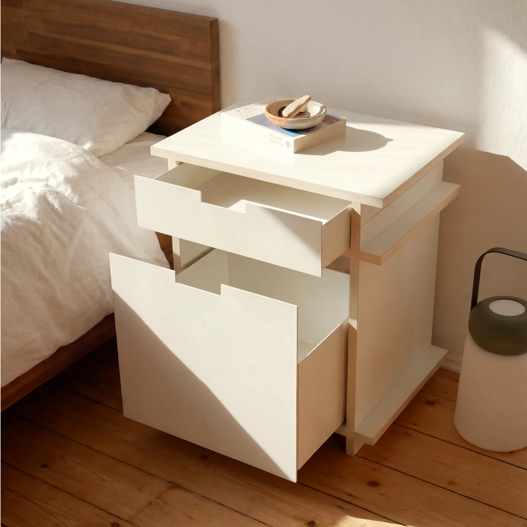Box L